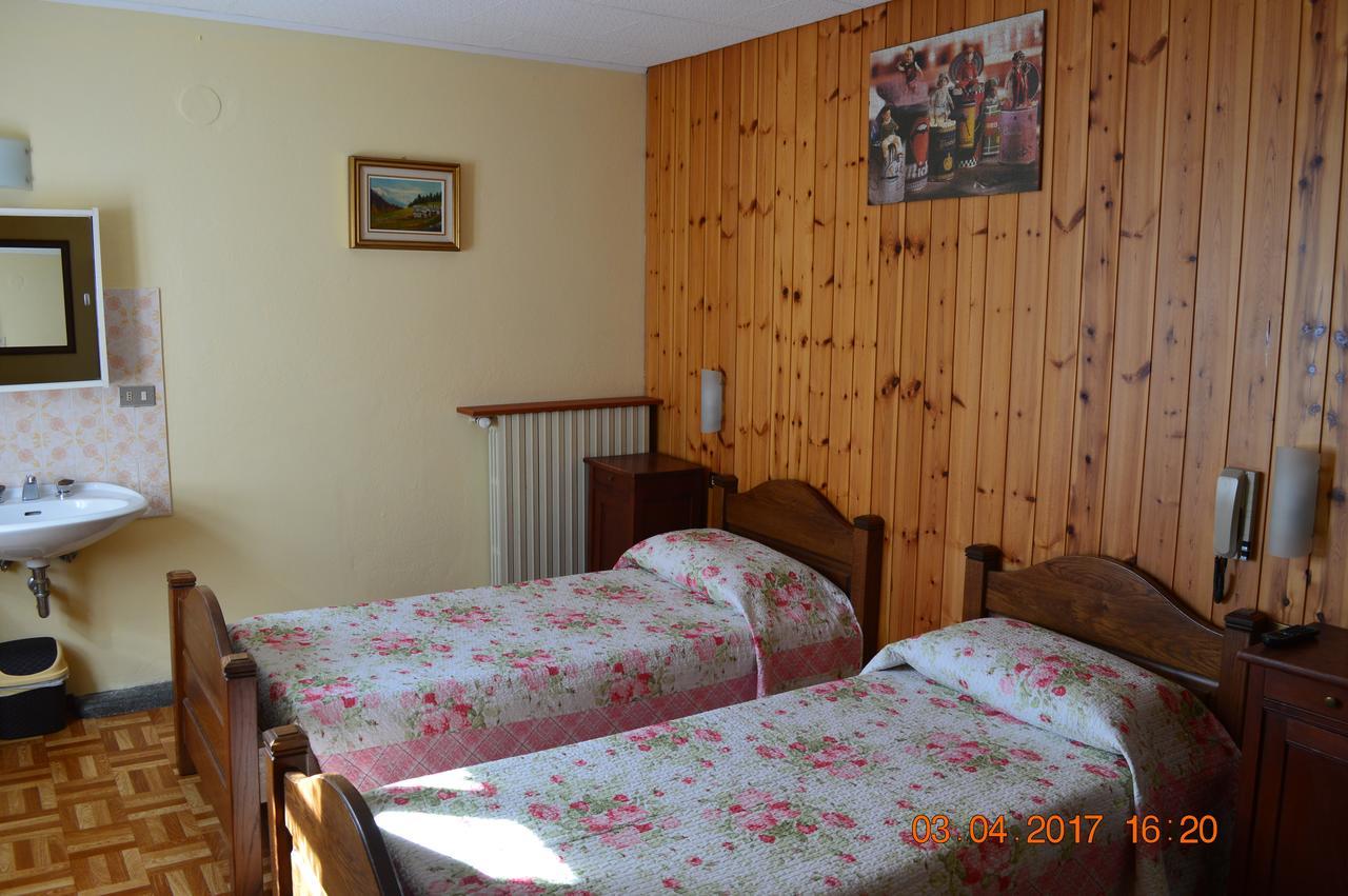 Albergo Ramo Verde Malesco Kültér fotó